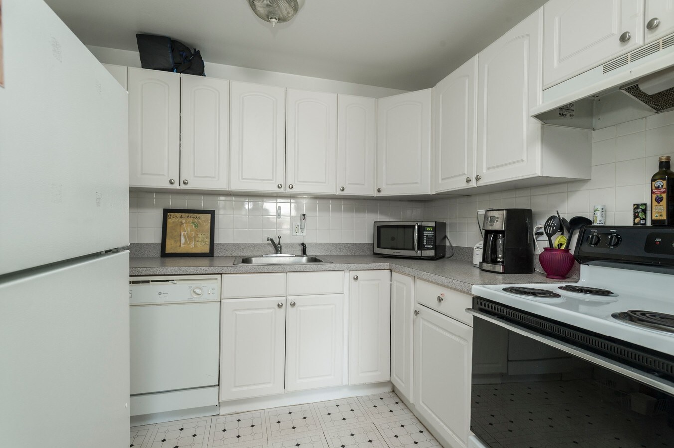 Photo - 11 Embassy Rd Unit 6