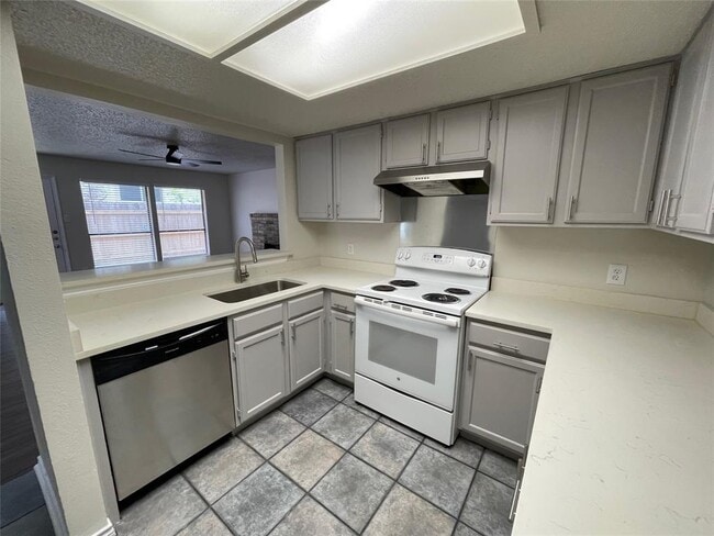 Photo - 1231 Armadillo Rd