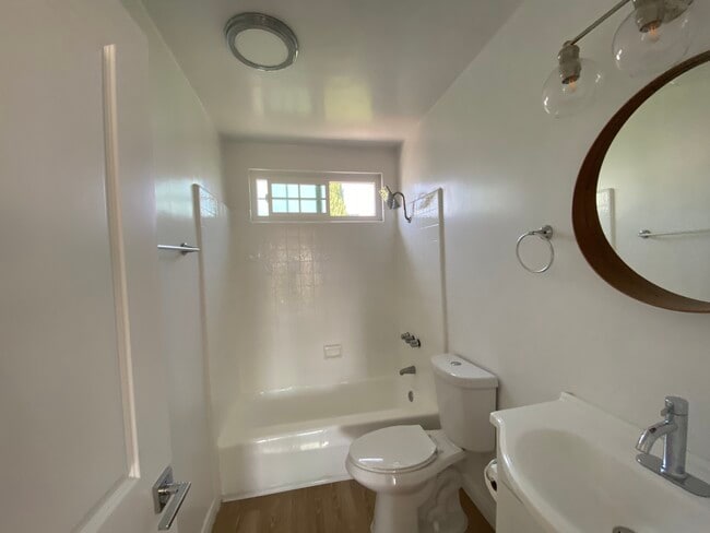 Photo - 1420 Berkeley St **No Vacancies** Unit D