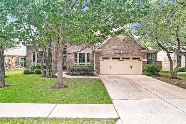 Photo - Red Oaks Subdivision / 5 bedrooms, 4 bathr...