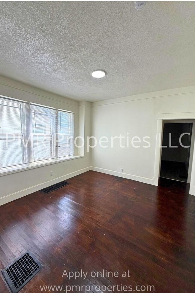 Photo - 2 Bedroom/ 1 Bathroom House