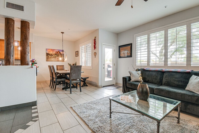 Photo - 13847 N Hamilton Dr Unidad SI ID1545978P