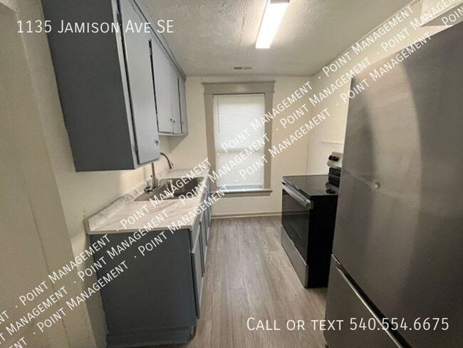 Photo - 1135 Jamison Ave SE