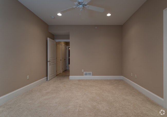 Bedroom - Capitol View Apartments