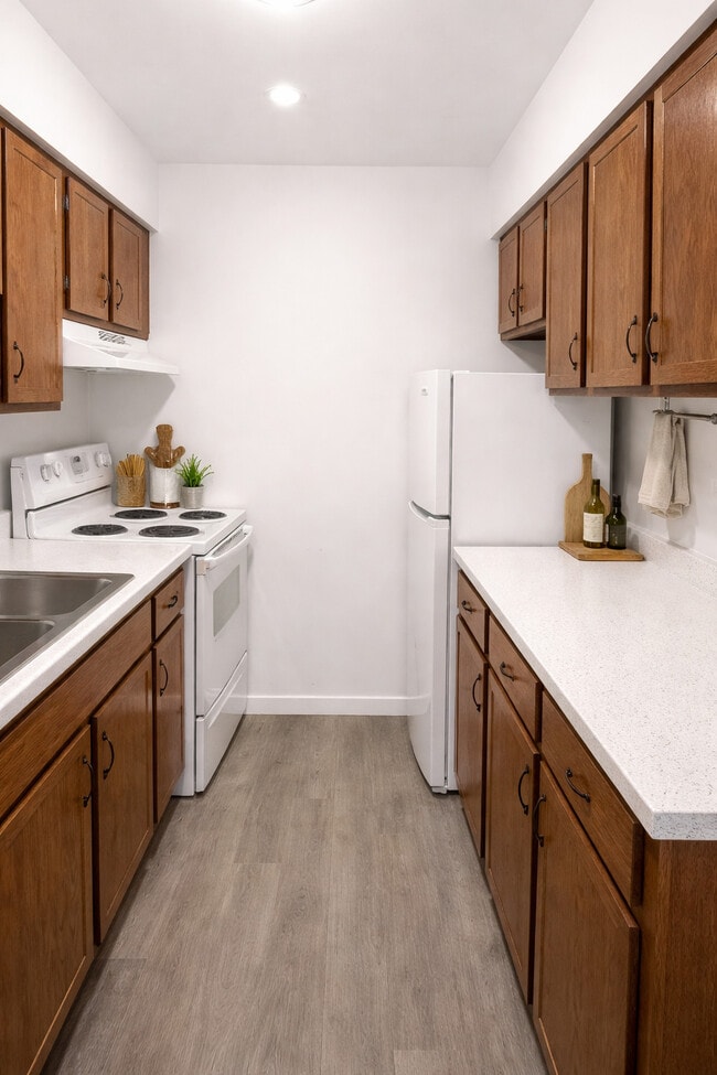 Photo - Diamond Lake Properties