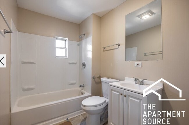 Photo - 1877 N Milwaukee Ave Unit 3