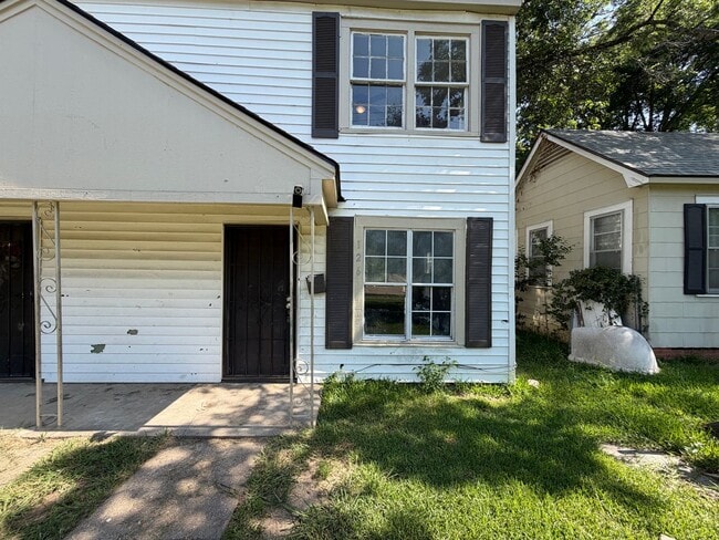 Photo - 2 Bedroom Highland Apartment - For Group Homes Only
