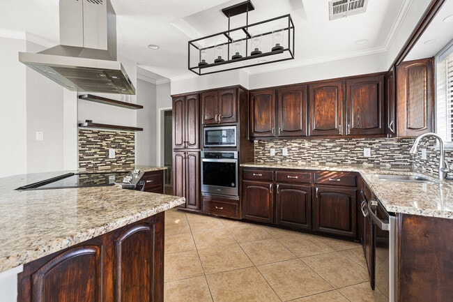 412 Meadow Mountain Dr