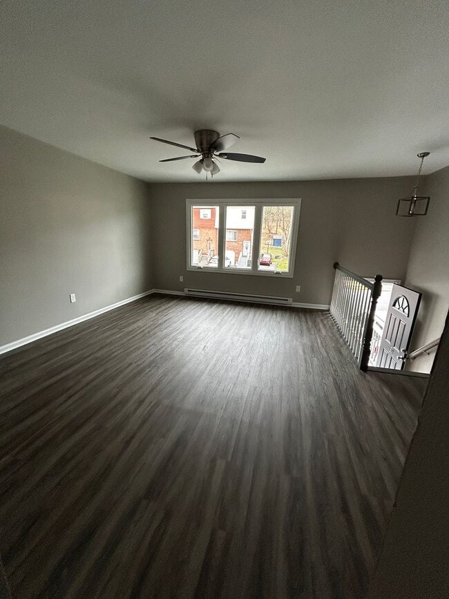 Photo - 3BR Townhome with garage! - Northampton School District