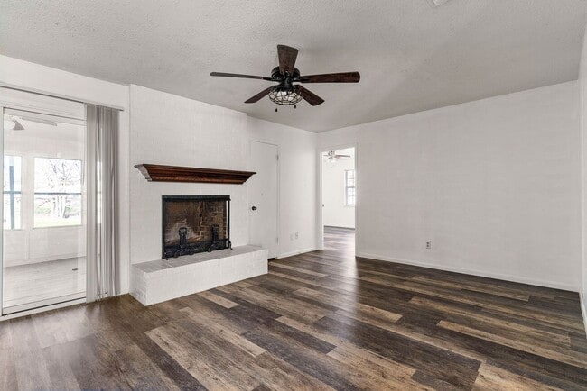 Photo - 1203 Hughes Ave