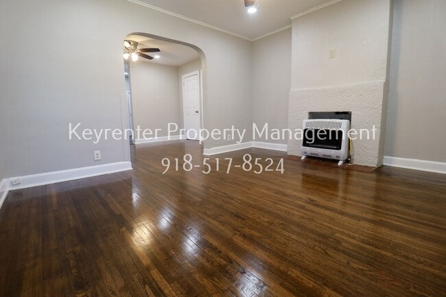 345 S Zunis Ave