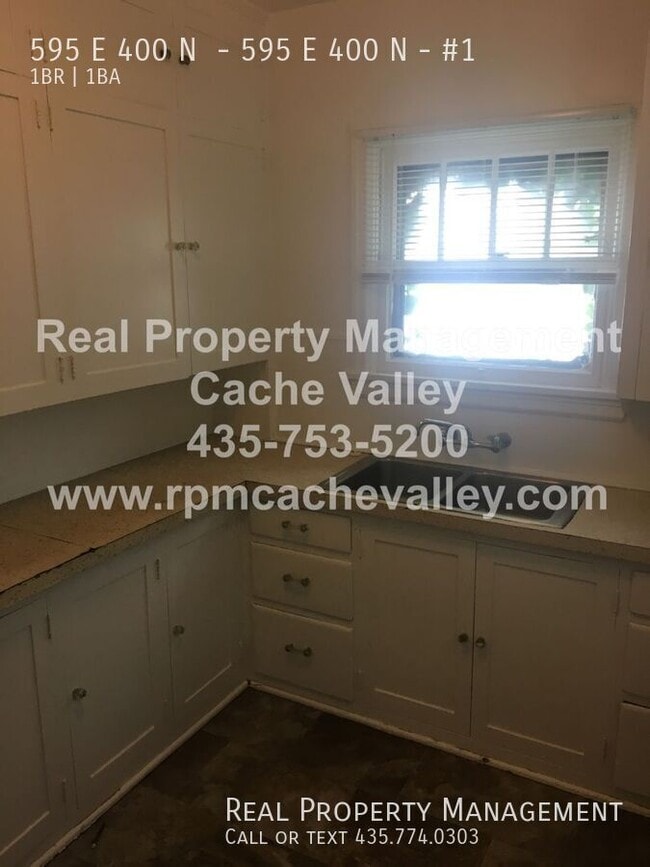 Building Photo - 595 E 400 N Unit #1