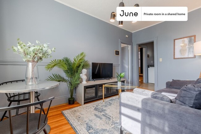 Photo - Room in Shared 3 bed/1 bath home Unidad C