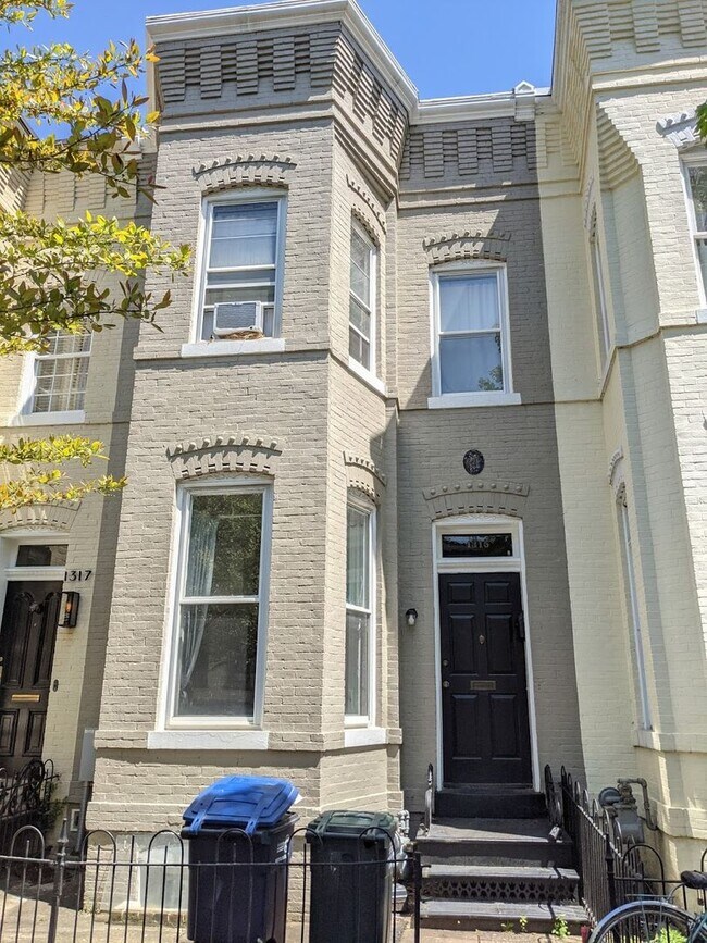 Photo - 1315 35th St NW Unidad O