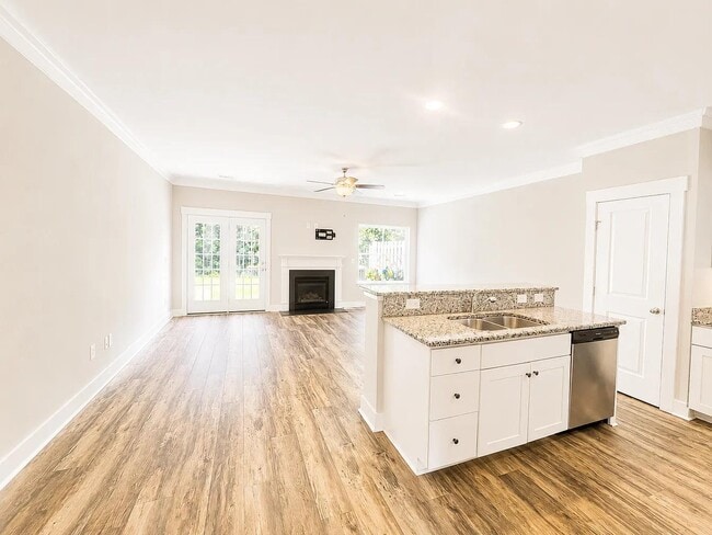 722 Elmbrook Dr