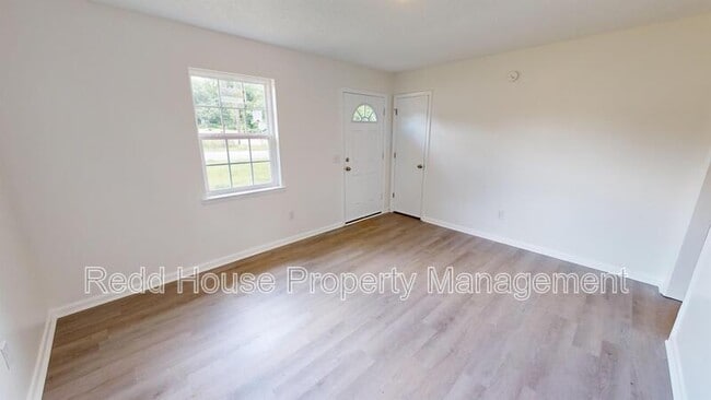 Photo - 901 W Adams St