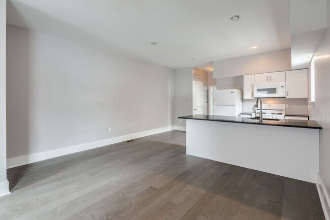 Photo - 1400 S 16th St