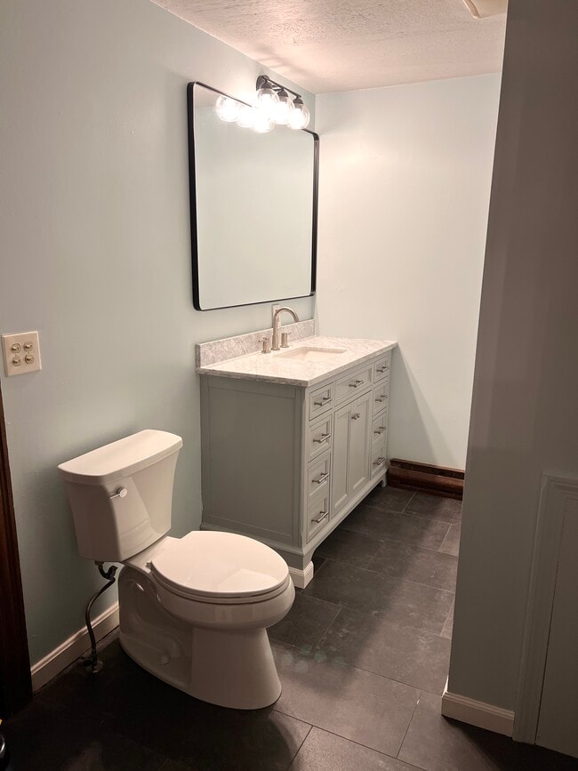 Bathroom 1 - 94 Graham St Unit 301