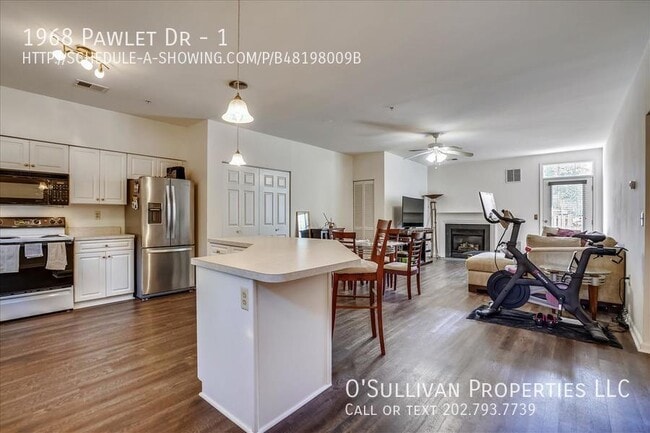 Photo - 1968 Pawlet Dr