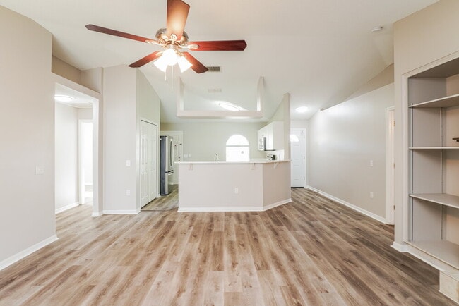 Photo - 459 Flamingo Ct