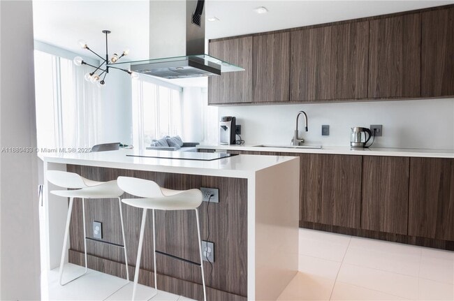 Photo - 601 NE 36th St Unidad 1301