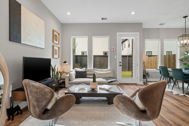 Photo - 5903 Wheatley Holw Ln