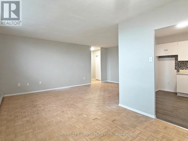 Photo - 98 Holgate St