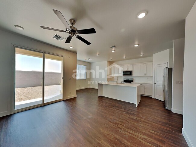 Photo - 17165 W Lawrence Ln
