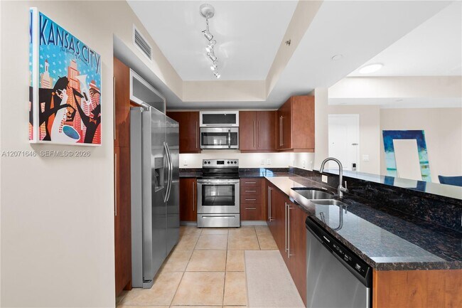 7355 SW 89th St Unit 728N