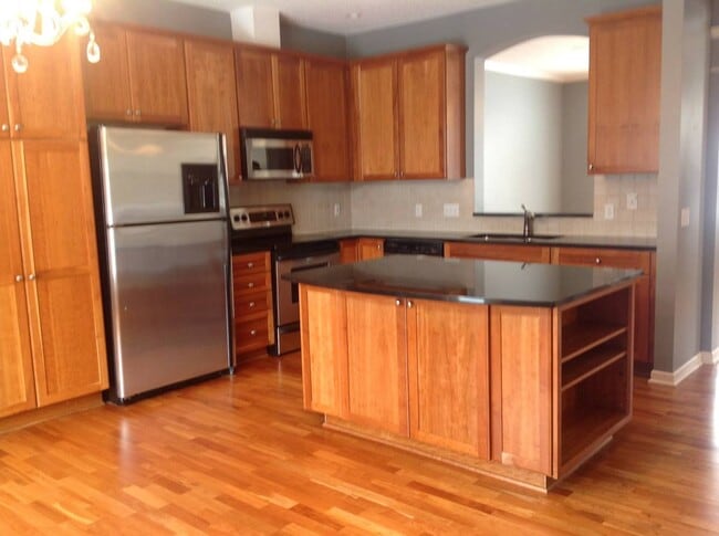 Kitchen - 49 4th Ave N Unit 1 Rental