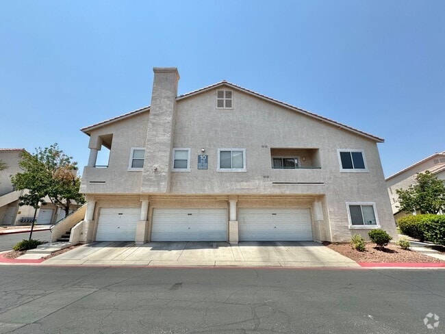 Building Photo - STUNNING 2 BEDROOM / 2 FULL BATH CONDO UNI...