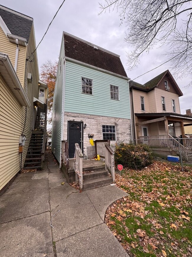 Photo - 542 5th Ave Unit 2