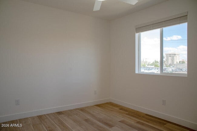 Photo - 2006 W Madison St