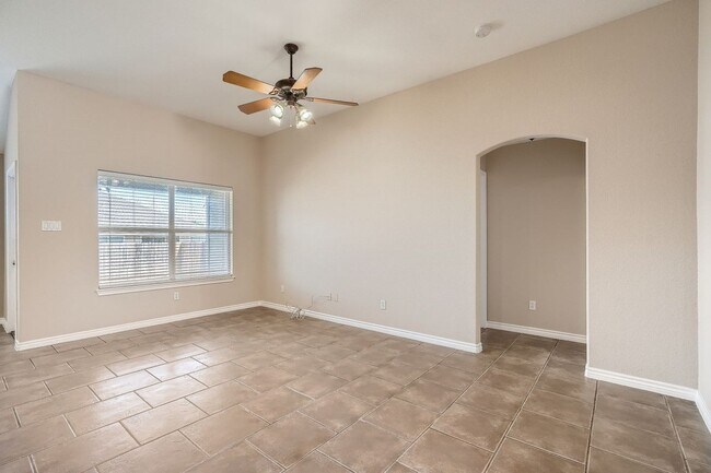 Photo - 3032 Douglas Fir Dr