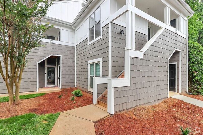 Building Photo - Bright 2BD/2BA Tennis Villa at Lake Norman! Unit 767 Rental