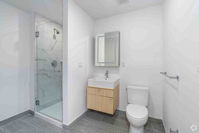 1BR, 1BA — 600SF - Bathroom