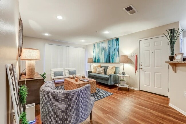 Villa Boutique Apartment Homes