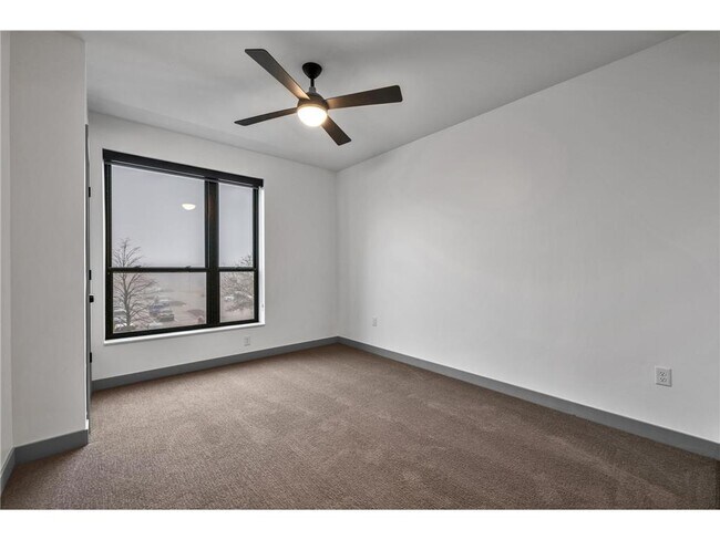 Photo - 640 Wisconsin Ave N Unit 307