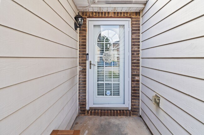 Photo - 4273 Holliday Rd