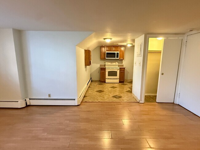 100 Lanark Rd Unit 14