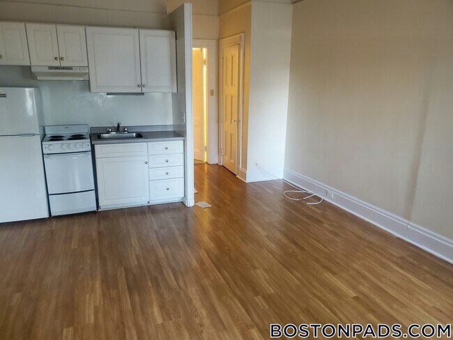 Photo - 62 Boylston St Unidad 521