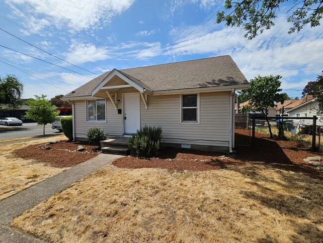 Photo - 499 17th St SE Casa