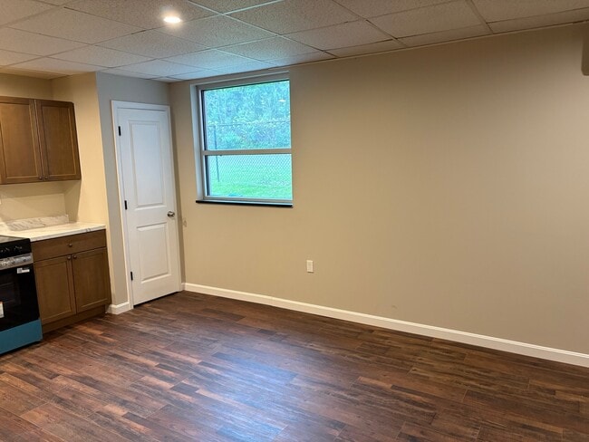 Photo - 202 Maplewood Ave Unit Apt 4
