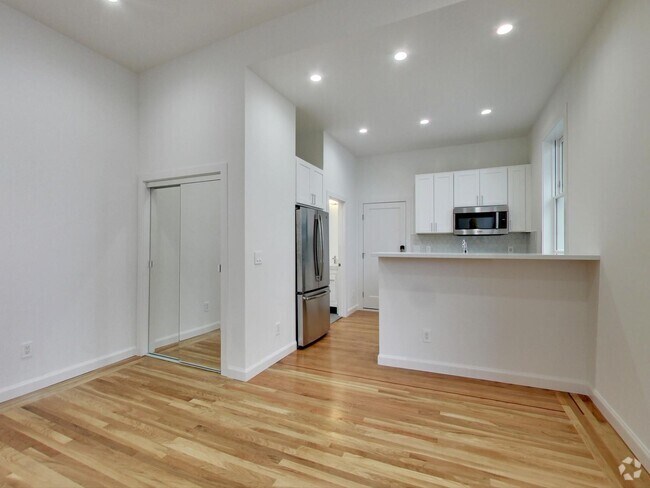 Building Photo - 8 Jansen St Rental