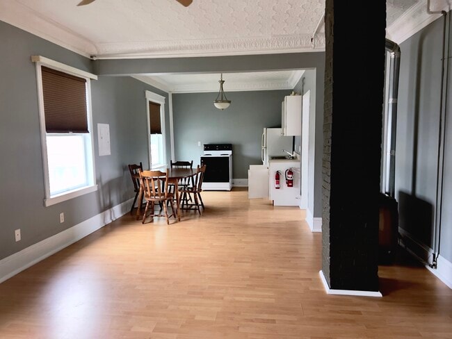 Photo - 15 Park Cir Unit Loft