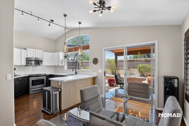 Photo - 4722 E St John Rd