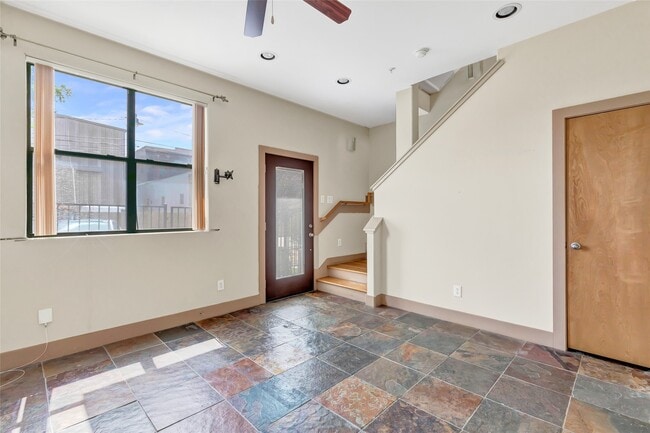 Photo - 2300 Union St