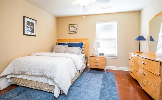 Photo - 3089 N Dorchester Dr
