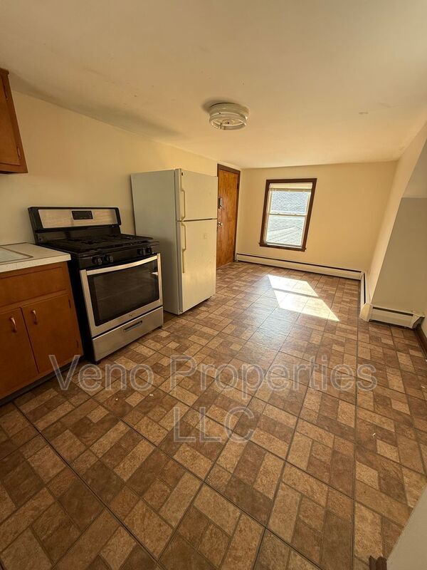 Photo - 40 Frost Pl