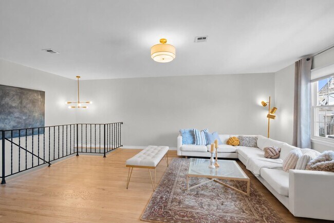 Photo - 809 2nd St